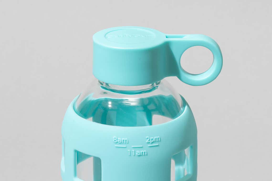 http://www.purifyou.com/cdn/shop/articles/waterbottles-2048px-01215.jpg?v=1631433987